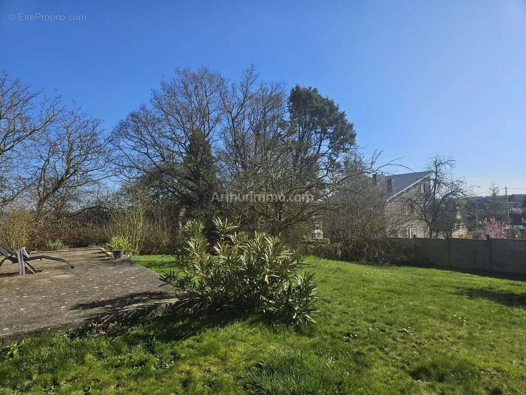 Maison à TILLY-SUR-SEULLES