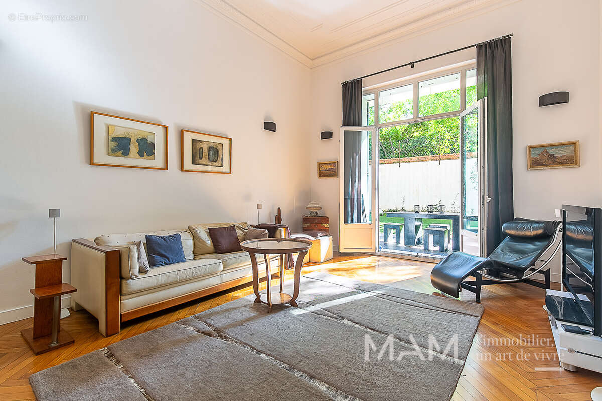 Appartement à MARSEILLE-8E