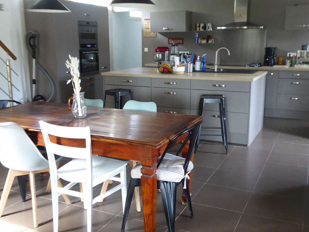 Maison à PONT-L&#039;EVEQUE