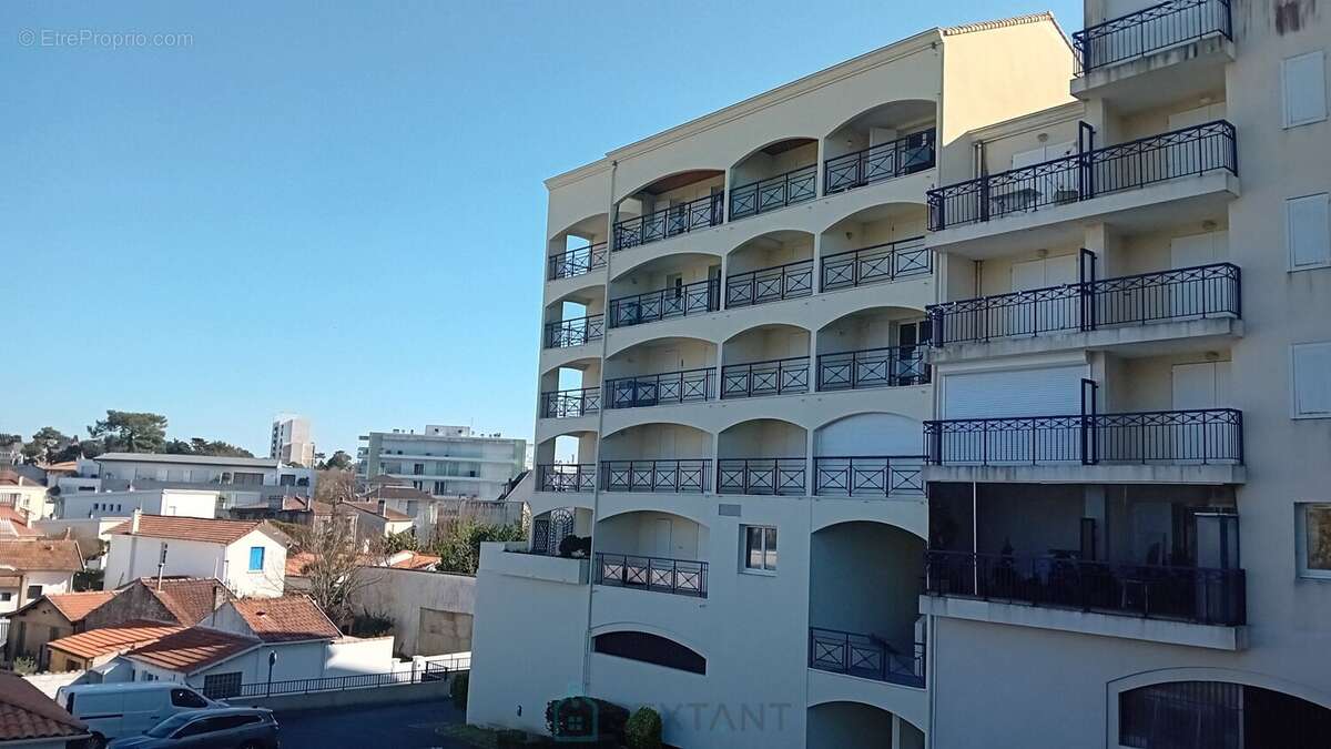 Appartement à VAUX-SUR-MER