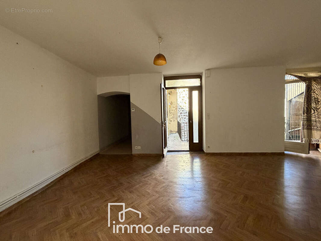 Appartement à DECAZEVILLE