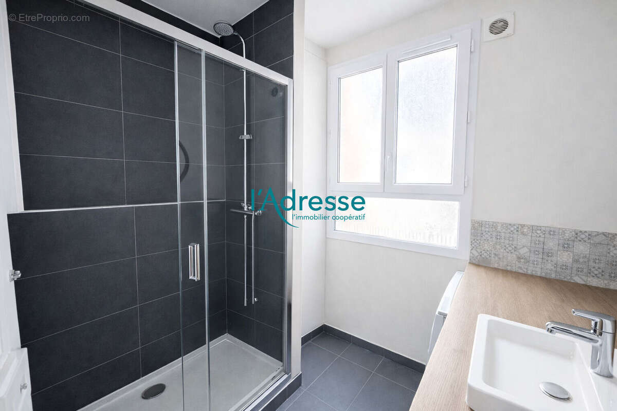 Appartement à NANTERRE