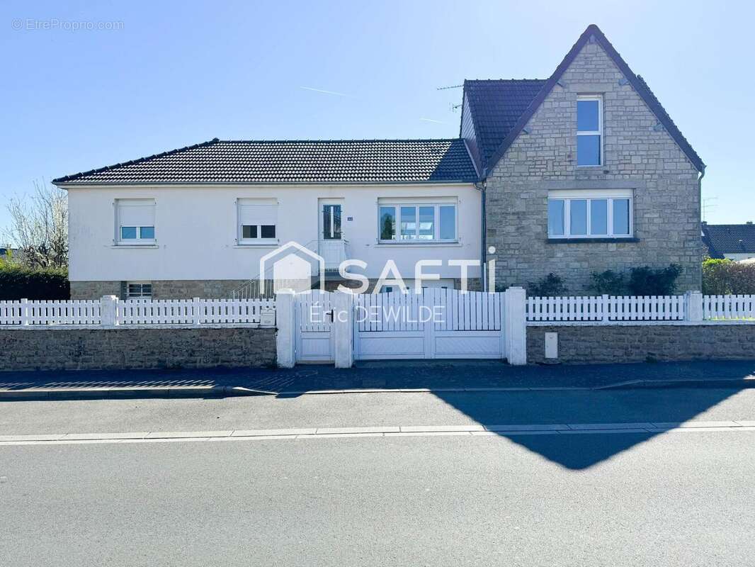 Photo 4 - Maison à LES CHERIS