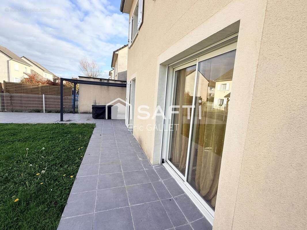 Photo 2 - Maison à DAMPNIAT
