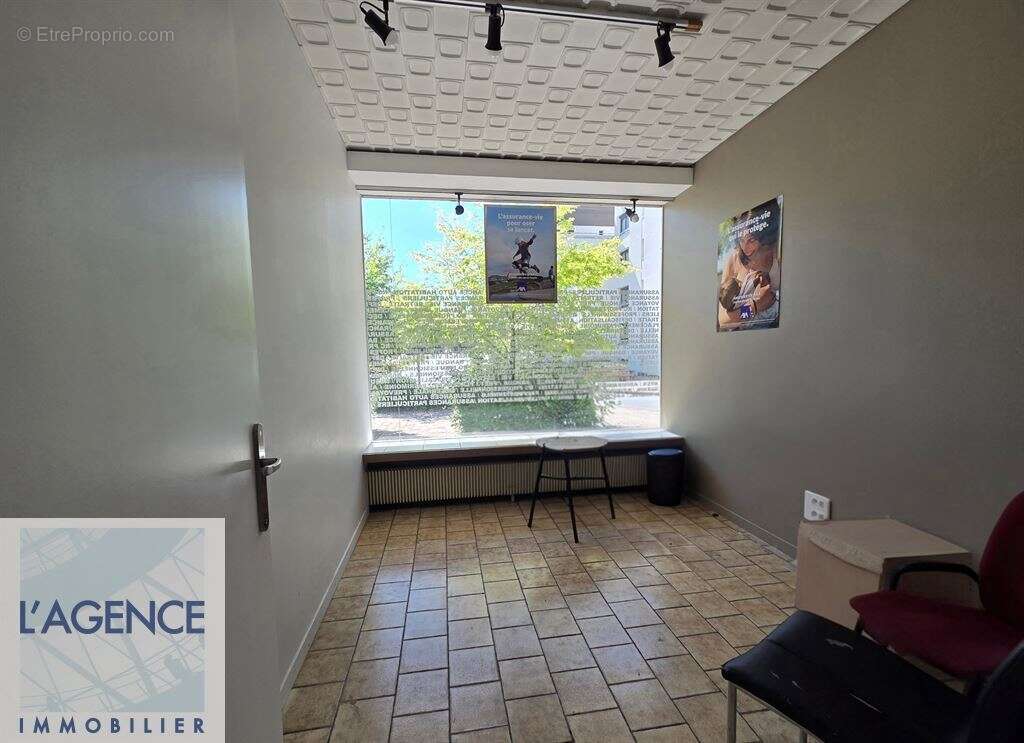 Commerce 109 m² à Reims  - photo 3