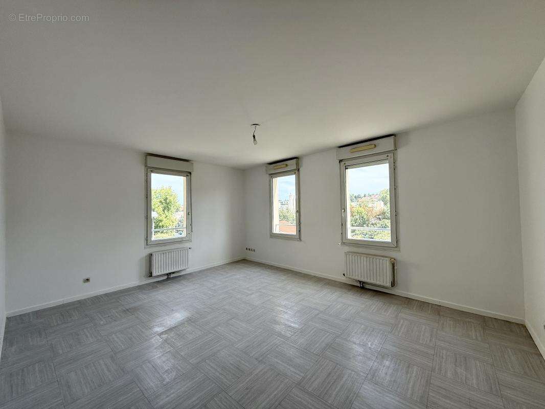 Appartement 3 pièces 73 m² La Grand-Croix - photo 2