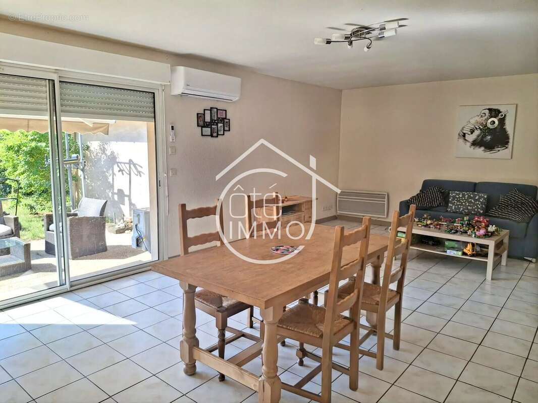 PRIGONRIEUX: Maison de 85m² avec jardin idéale pour projet locatif - photo 3