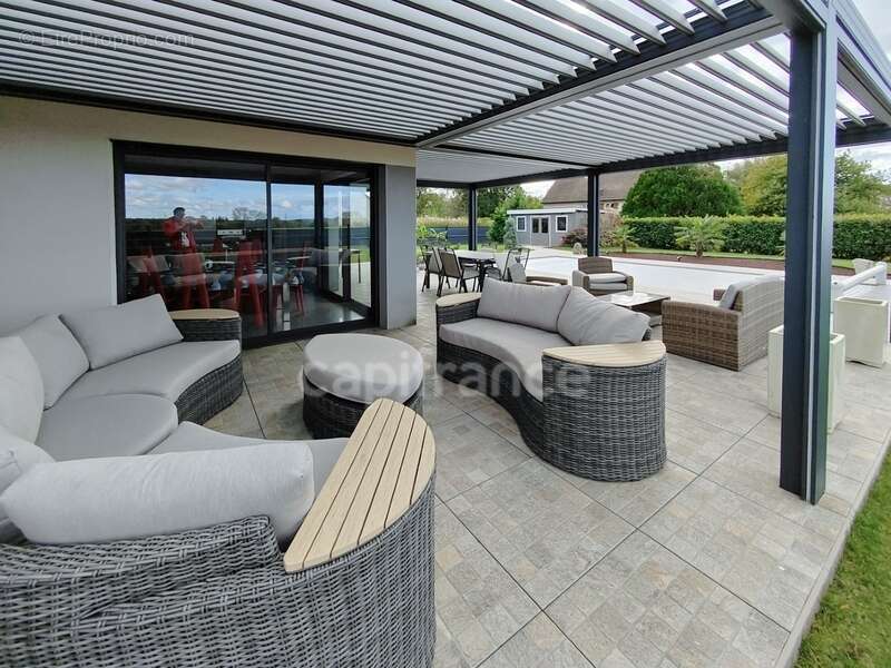 Saint-Cyr (71), à vendre maison contemporaine P6 de 130 m² - Terrain de 961m² - photo 11