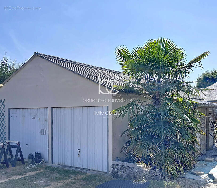 Surzur Maison 174 m² hors lotissement sur grand terrain clos - photo 9