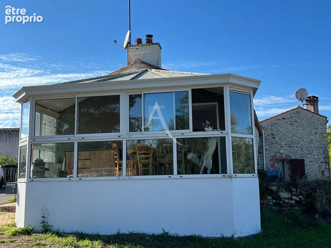 Maison - Saint Julien Des Landes - photo 11