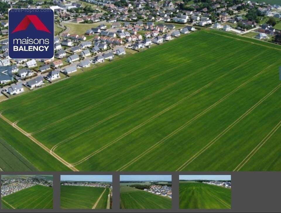 Terrain à GUICHAINVILLE