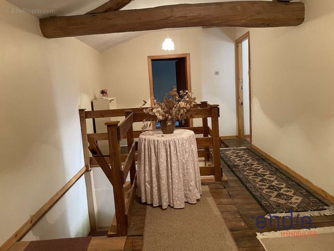 Maison à MARNES