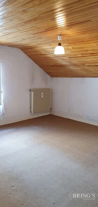 Maison à CORRAVILLERS