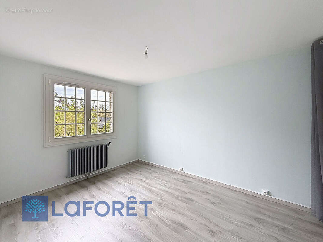 Maison à AULNAY-SUR-ITON