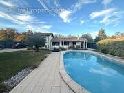 Maison à SAINT-MICHEL-DE-RIEUFRET