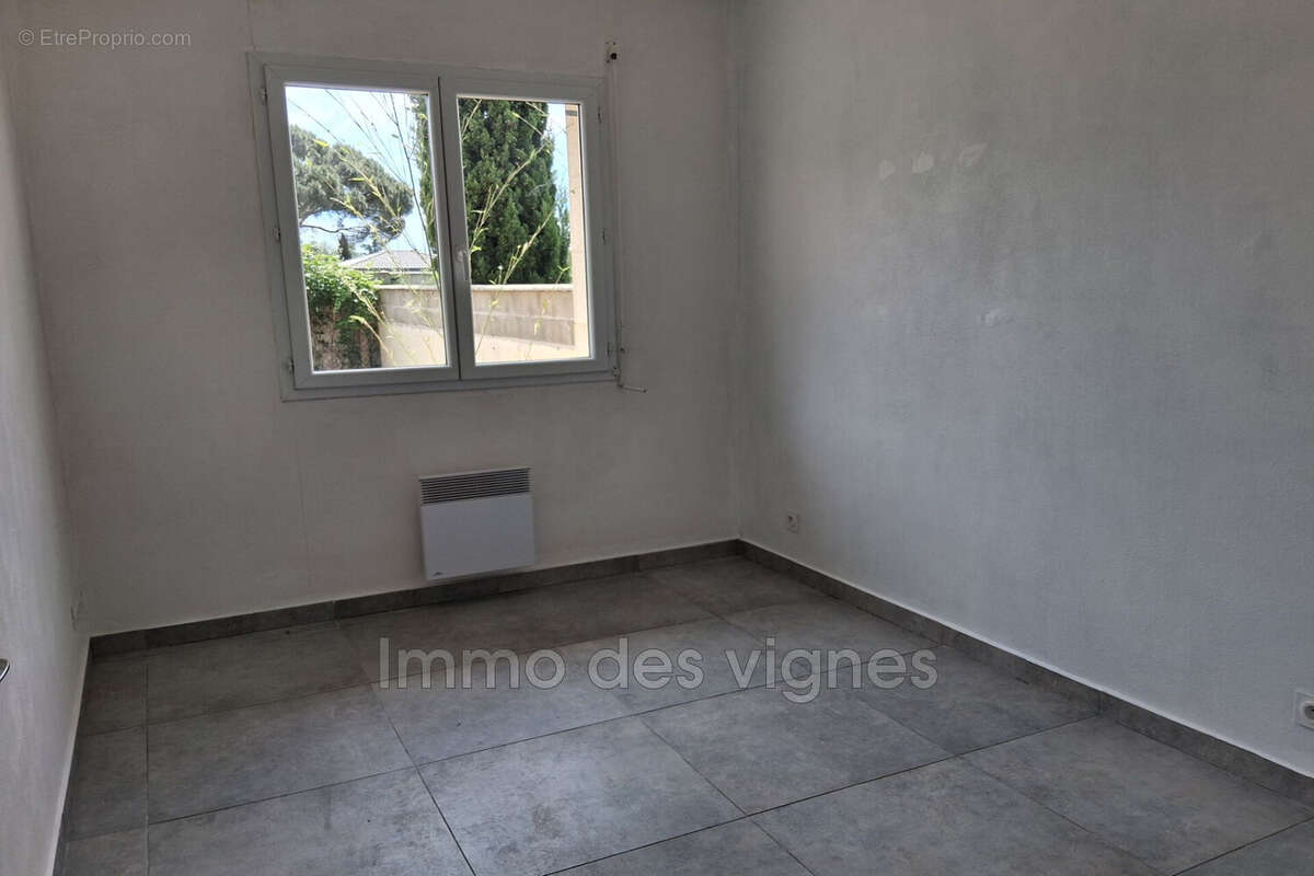 Maison à AMBARES-ET-LAGRAVE