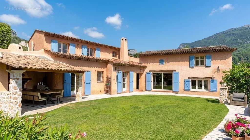 Maison à LE BAR-SUR-LOUP