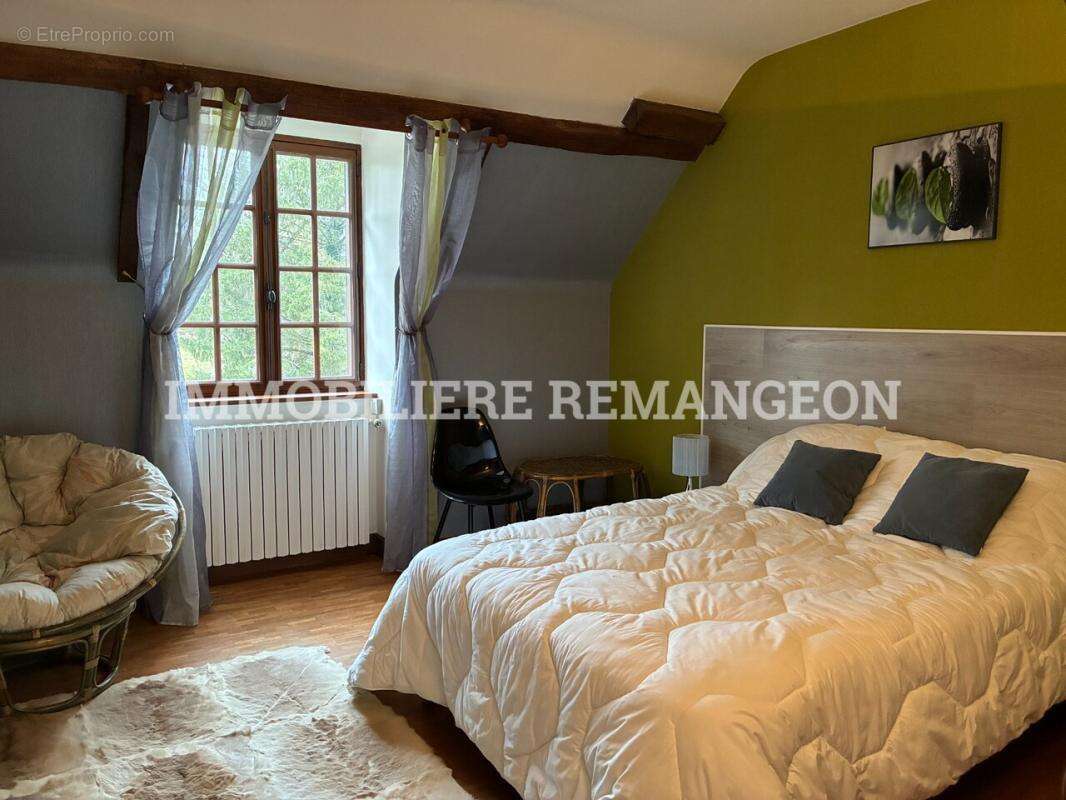 Maison à NEUVY-SUR-BARANGEON