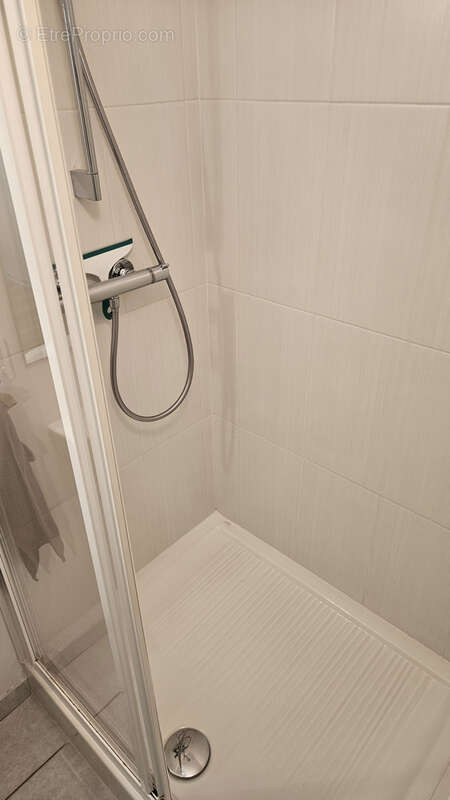 Résidence avec piscine  : appartement + parking ! - photo 14