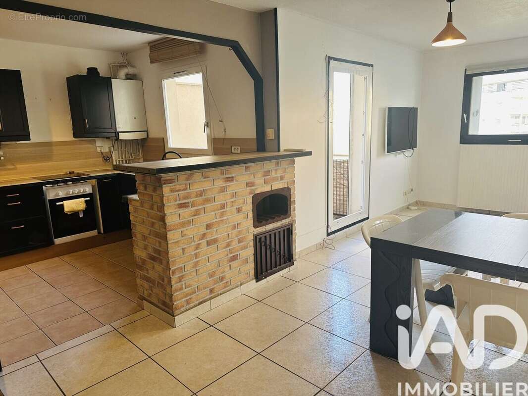 Photo 4 - Appartement à VENISSIEUX