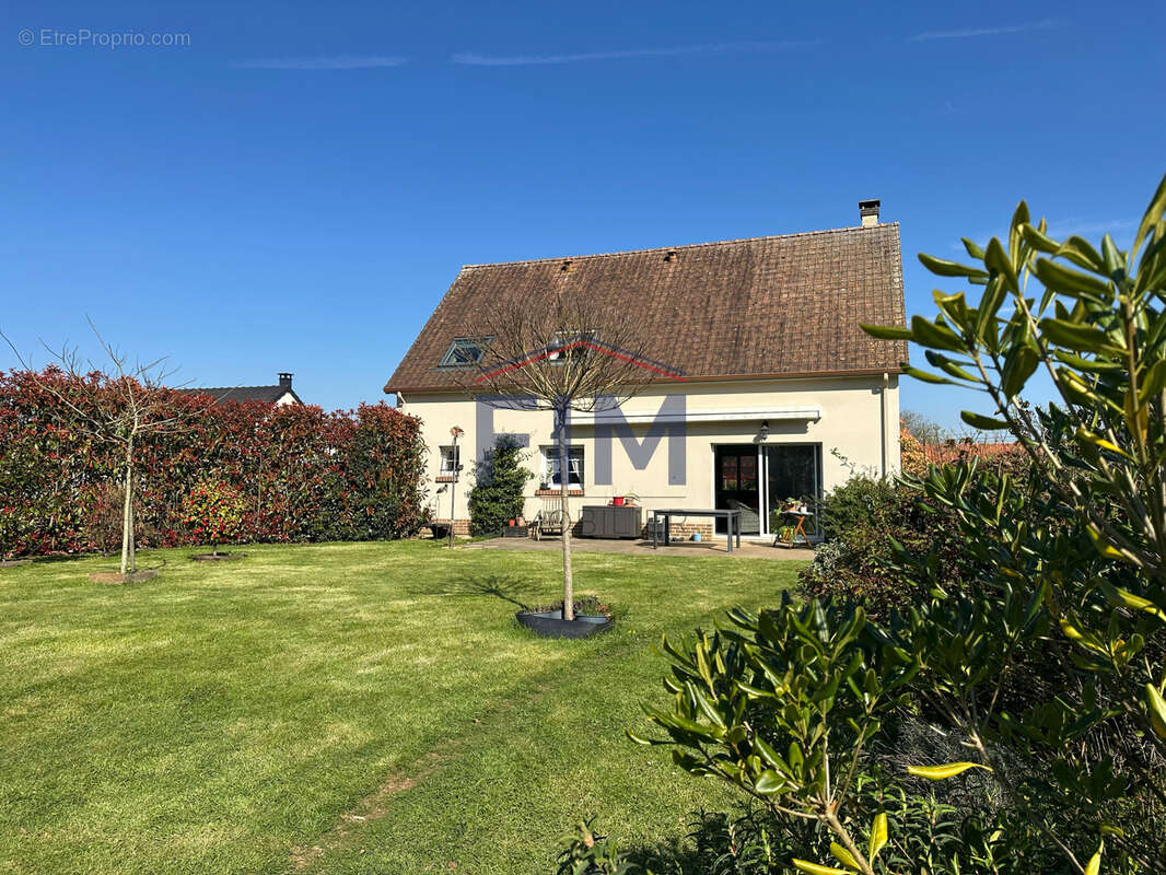 Maison à NEUFCHATEL-EN-BRAY