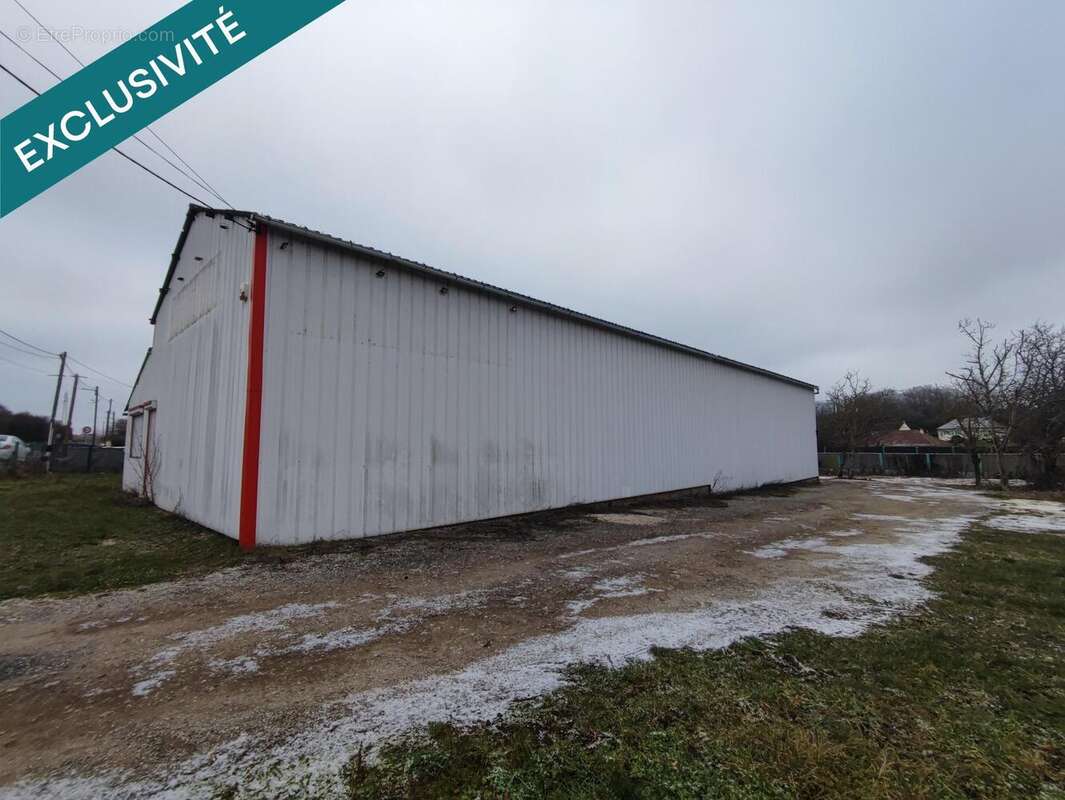 Photo 9 - Commerce à SAINT-PERE