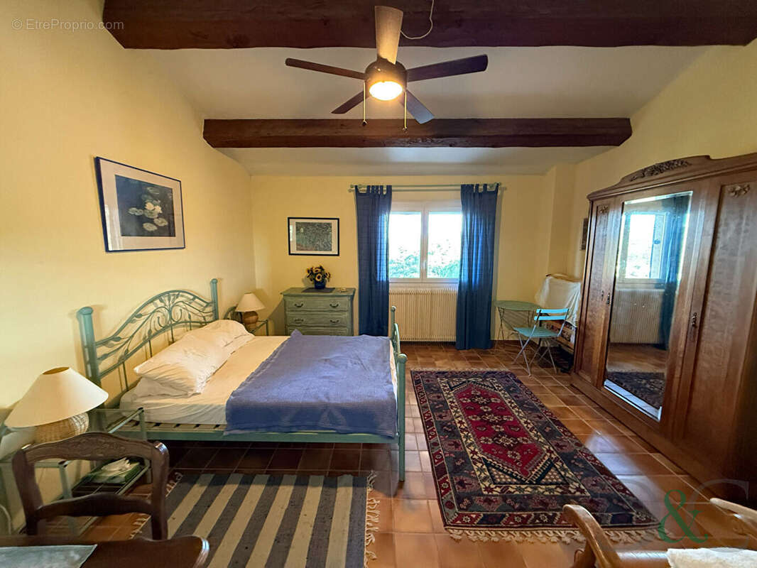 Maison à BORMES-LES-MIMOSAS