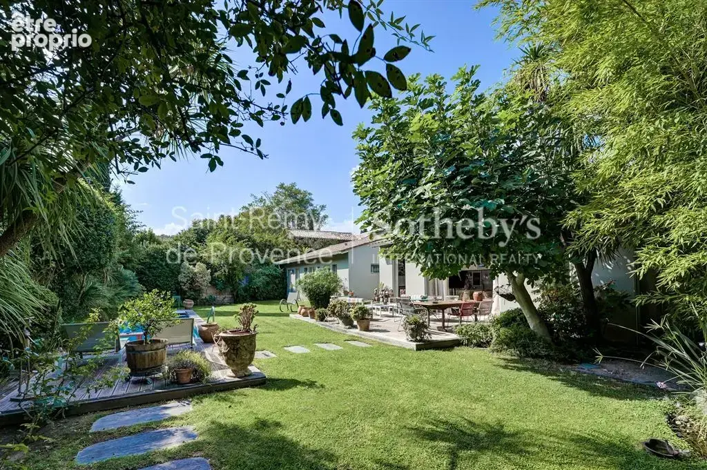 Maison plain pied edifiee en 2012 - coeur historique de villeneuve les avignon - piscine - photo 3
