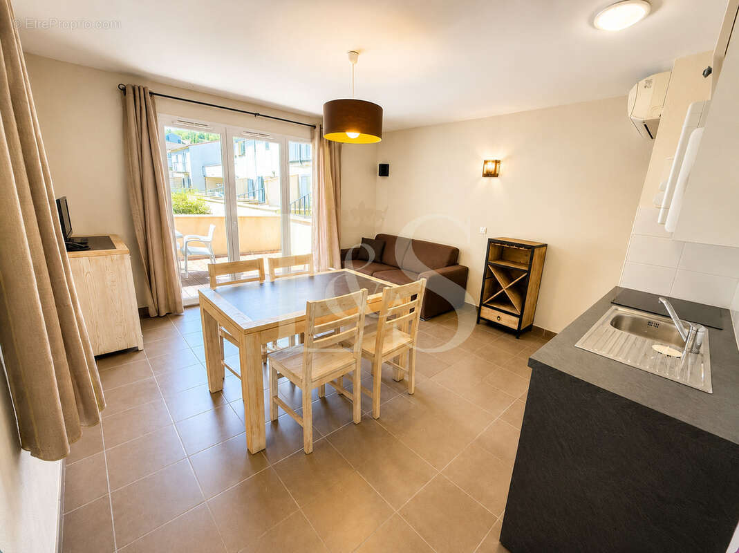 Appartement à MALAUCENE