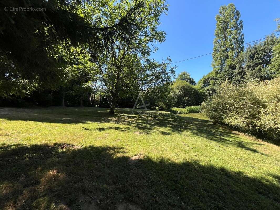 Terrain 2913 m² à Le Loroux  - photo 4