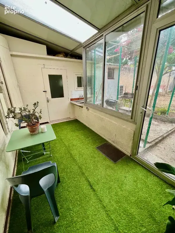 Maison de ville avec jardin à Villeneuve sur Lot d'environ 90m2 composé de 2 chambres et un bureau. La maison se compose d'un pi - photo 10