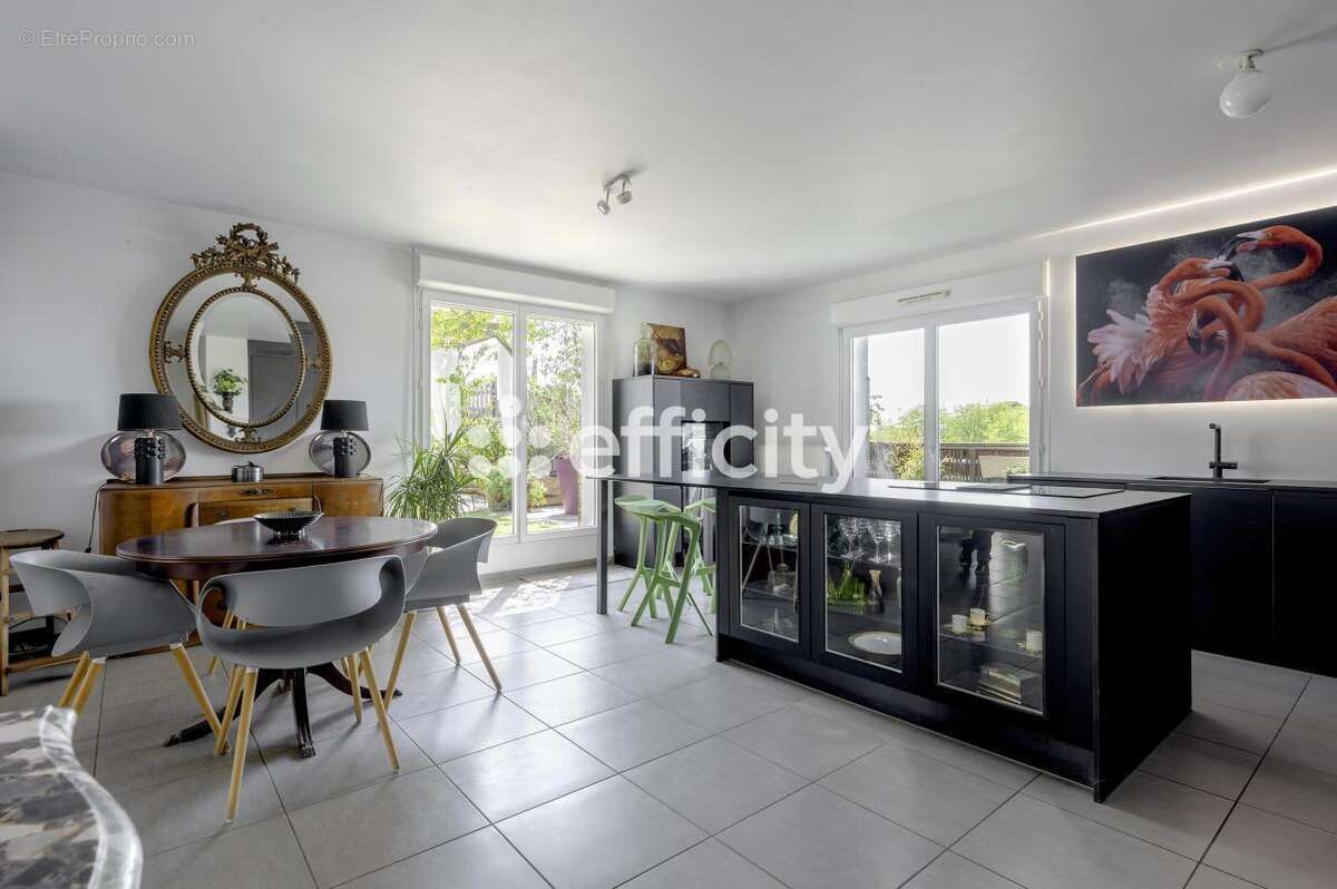 Appartement à BEGLES