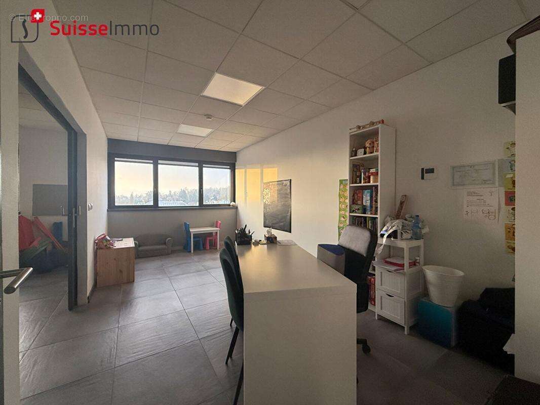 Rentabilité 12,6 % - Locaux d'activité à Montbeliard 220 m2 - photo 3