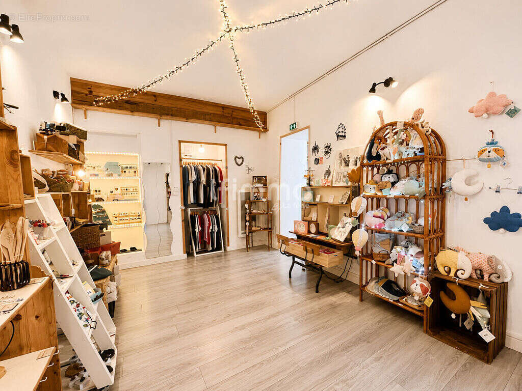 Fond de commerce boutique 60m²- 33160 Saint Médard en Jalles - photo 5