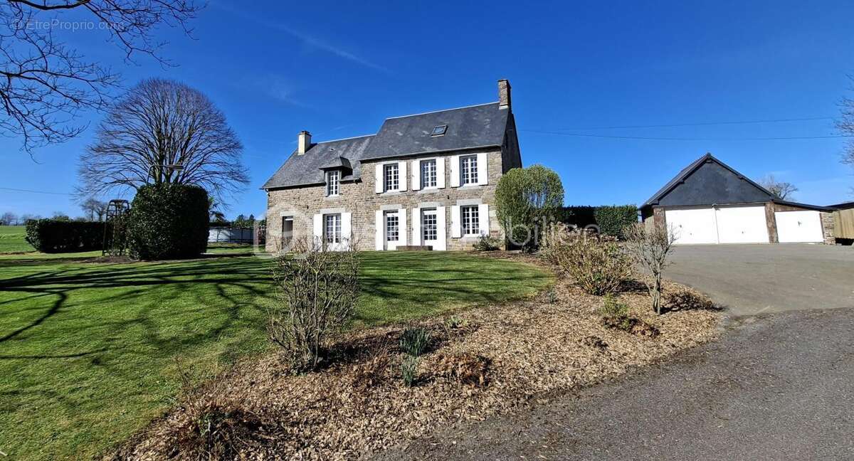 Maison à LE BENY-BOCAGE