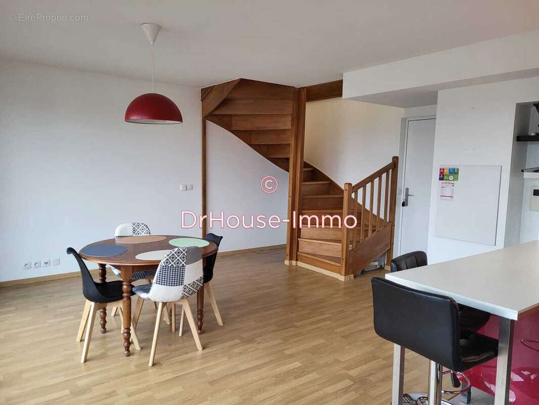 Appartement à ATHIS-MONS