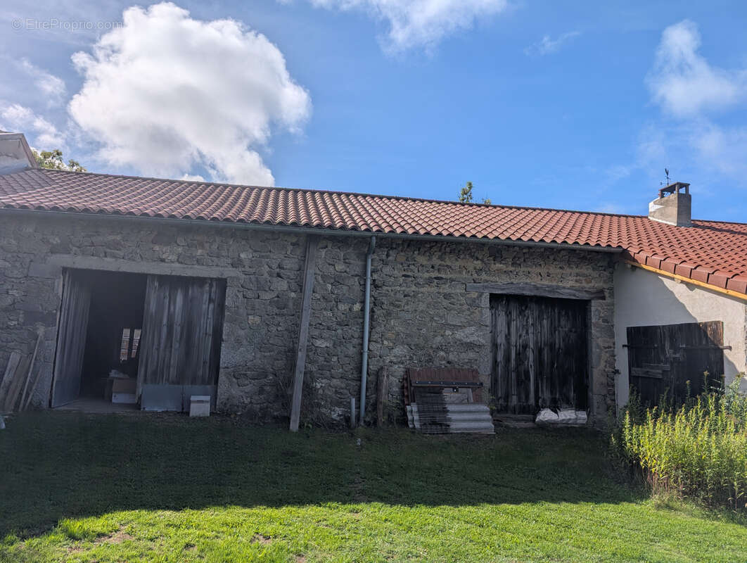 Maison à SAINT-JEAN-D'AUBRIGOUX