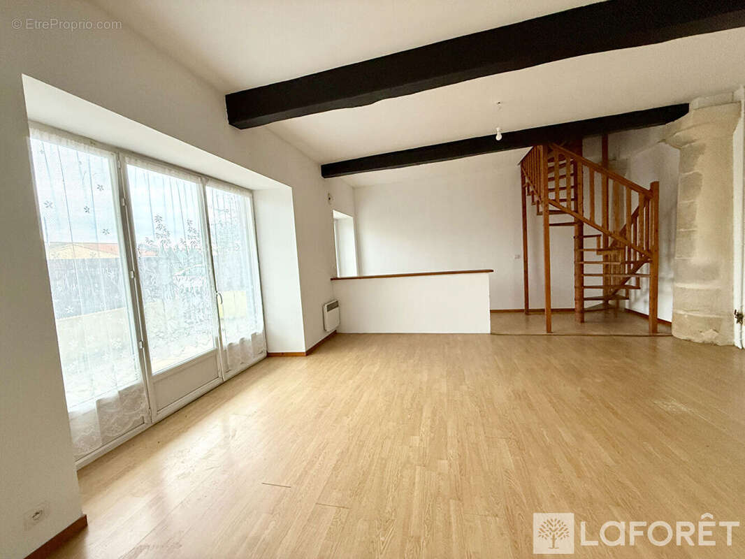 Appartement à CERONS