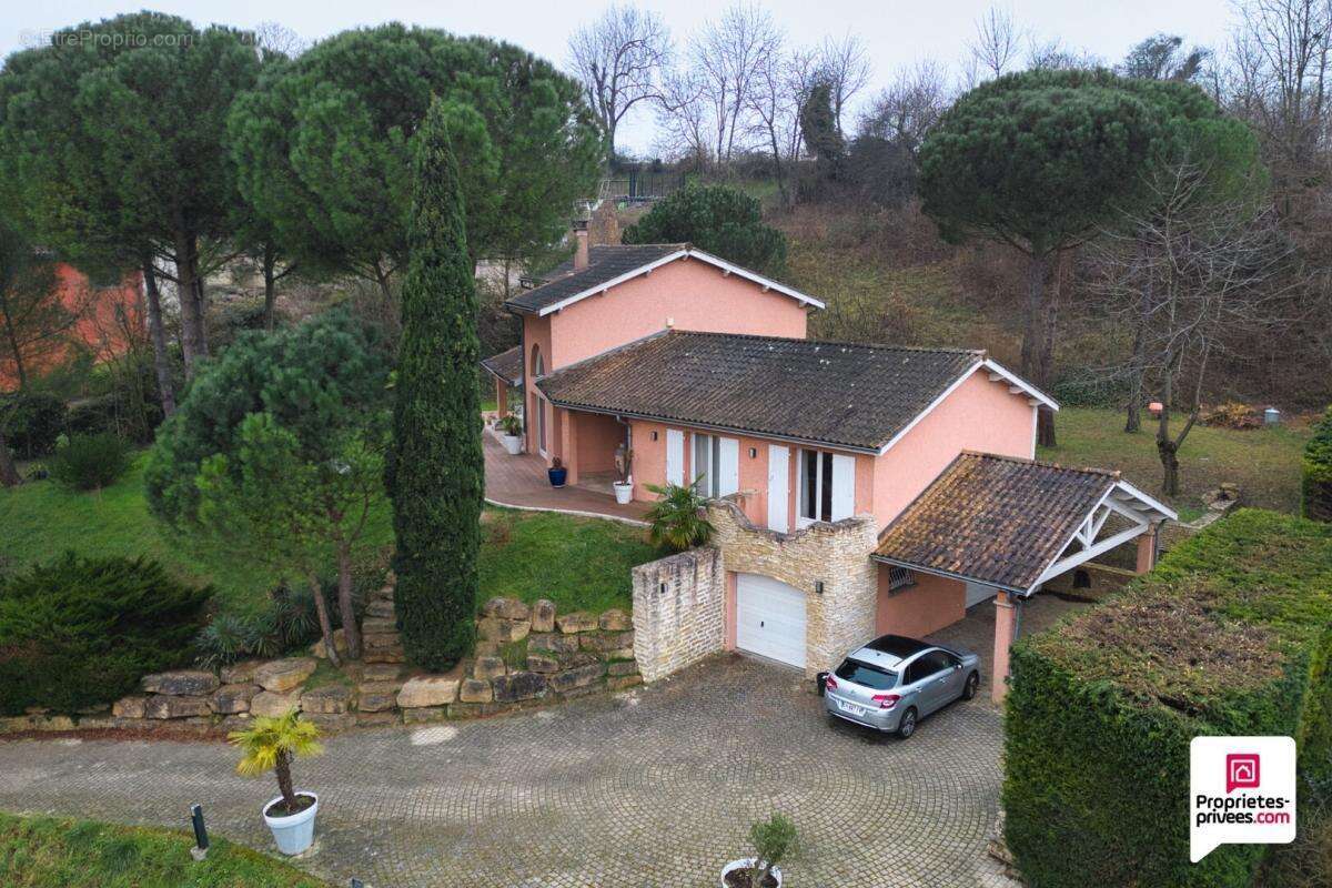 Maison à FONTAINES-SAINT-MARTIN