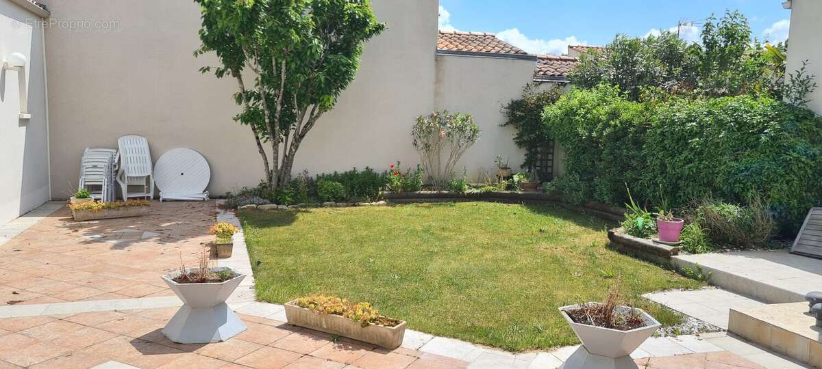 Maison 145 m² à Perigny  - photo 2