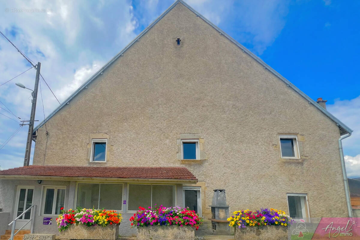 Maison à GENDREY