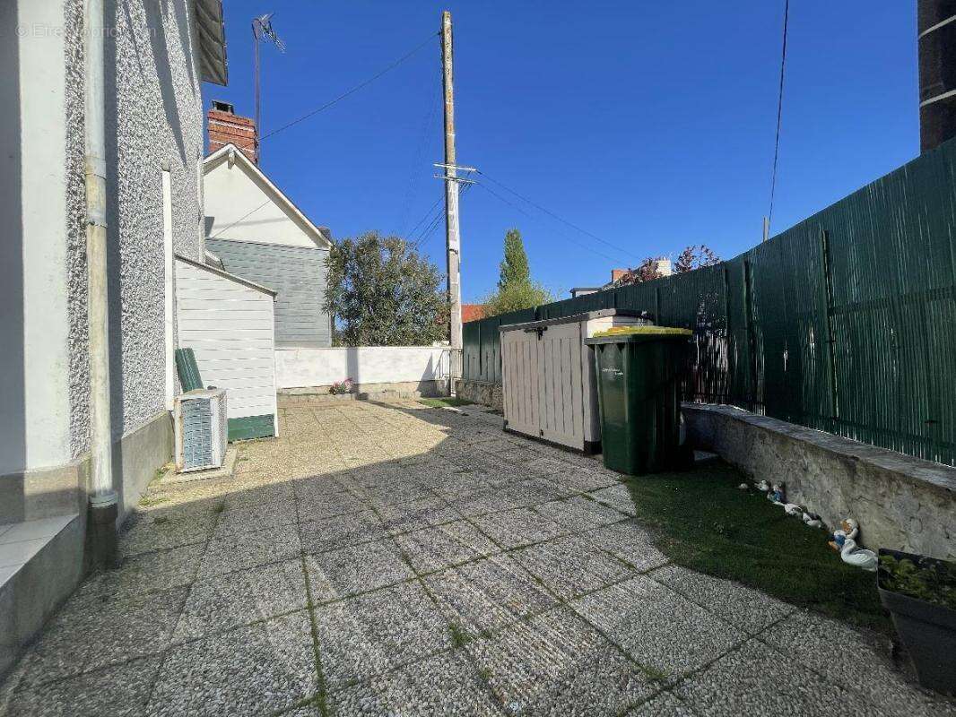 Maison à LE POULIGUEN