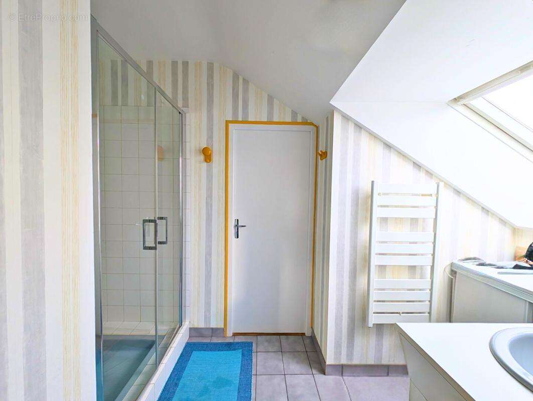 Maison à SAINTE-LUCE-SUR-LOIRE