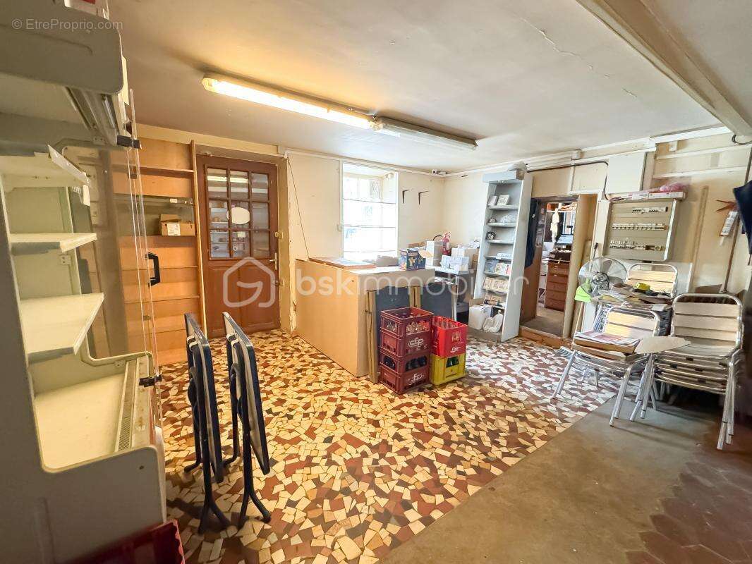 Commerce à PRESLES-EN-BRIE