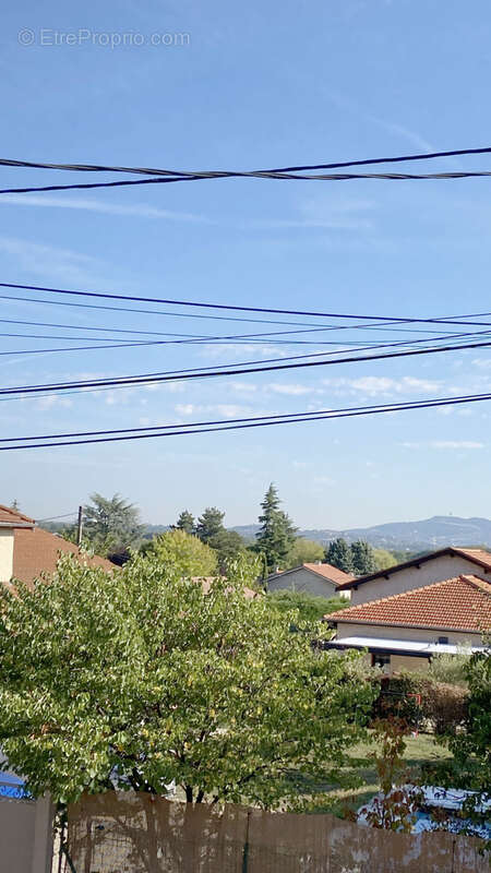 Appartement à CRAPONNE