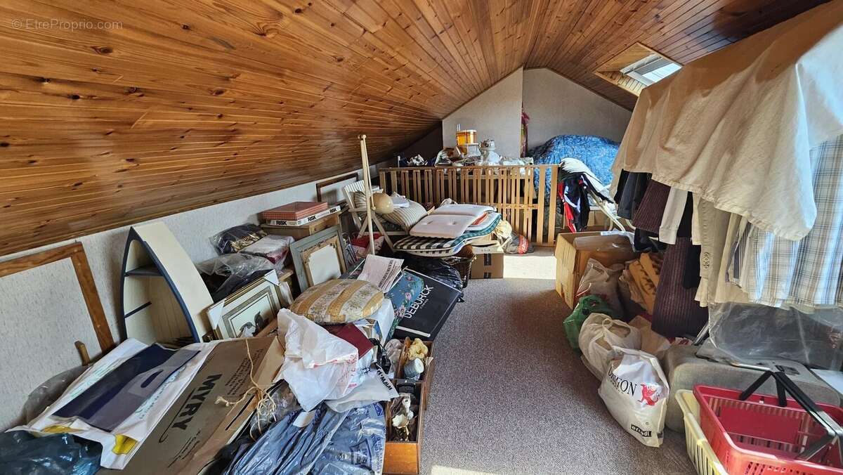 Maison 100 m² à Neuville-En-Ferrain  - photo 11