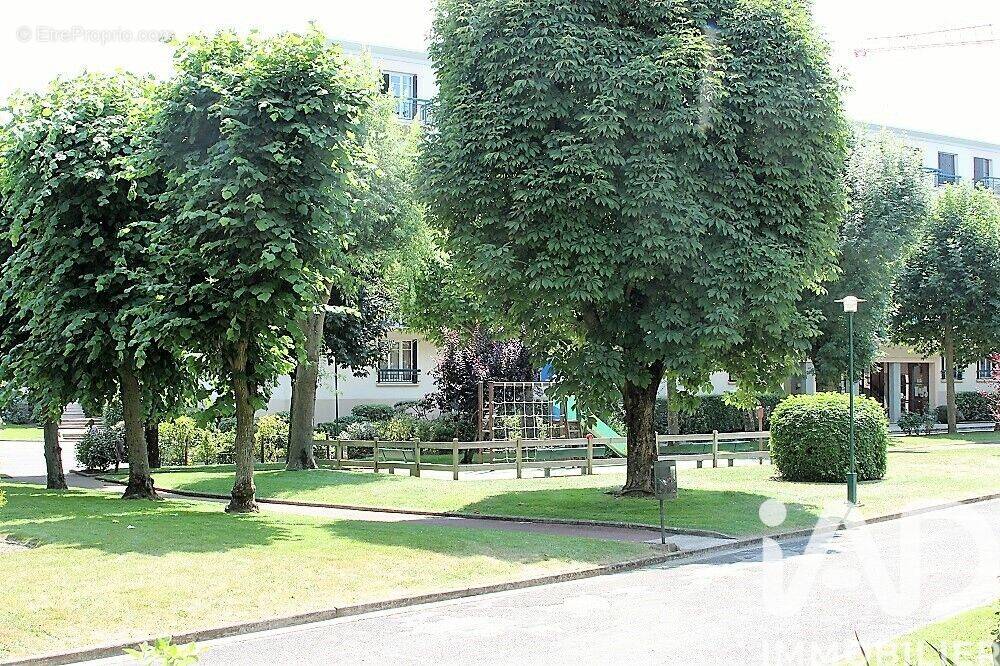 Photo 1 - Appartement à RUEIL-MALMAISON