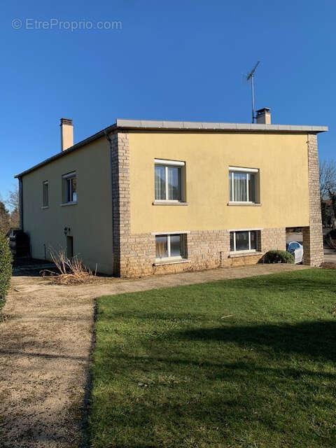 Maison à SEMOUTIERS-MONTSAON