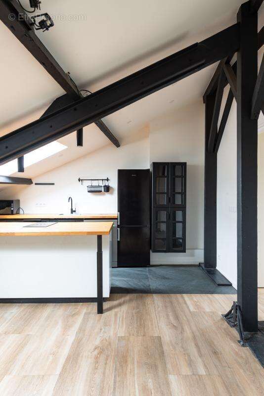 Appartement à PARIS-20E