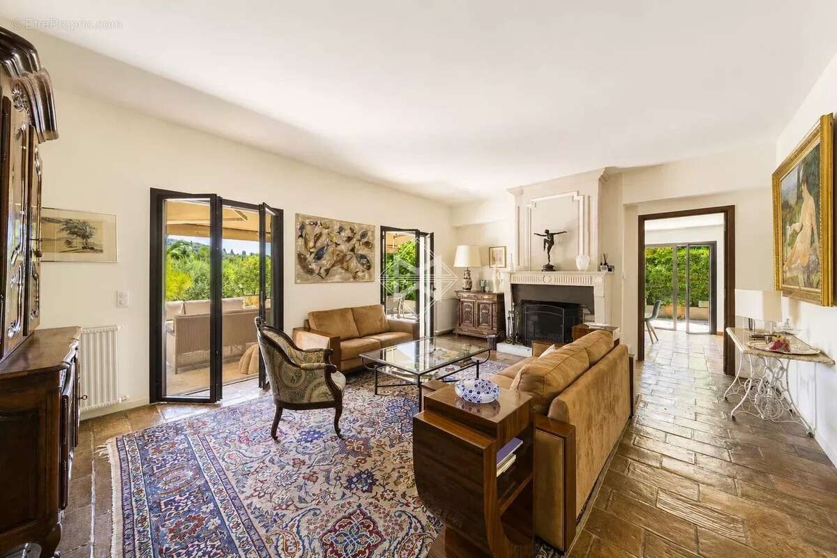 Saint-Paul de Vence - belle provençale avec vue Village - photo 7